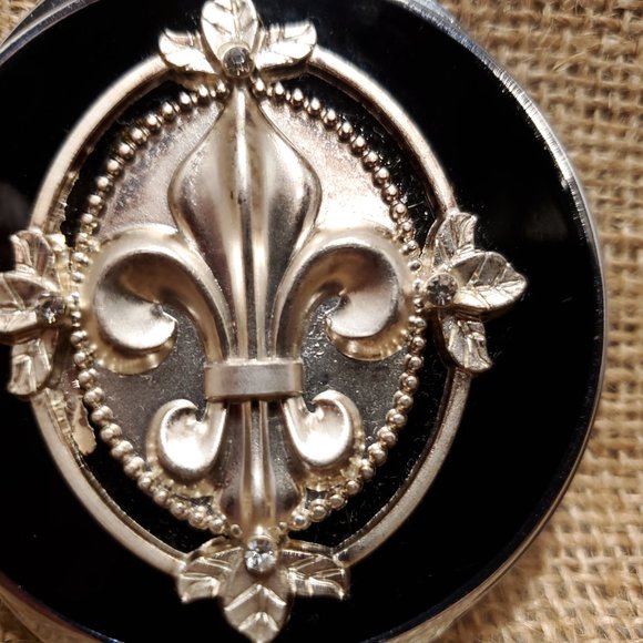Elegant Vintage Dual Mirrored Fleur De Lis Compact Black And Silver Tone - Picture 8 of 8